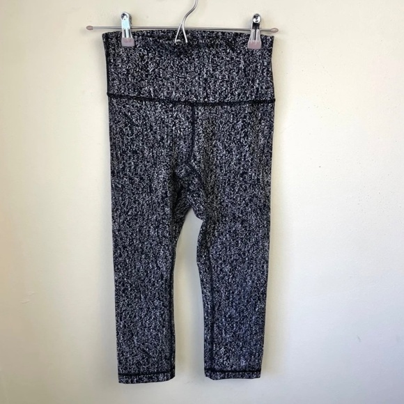 Lululemon Wunder Under Crop (High-Rise) *21" - Picture 12 of 12
